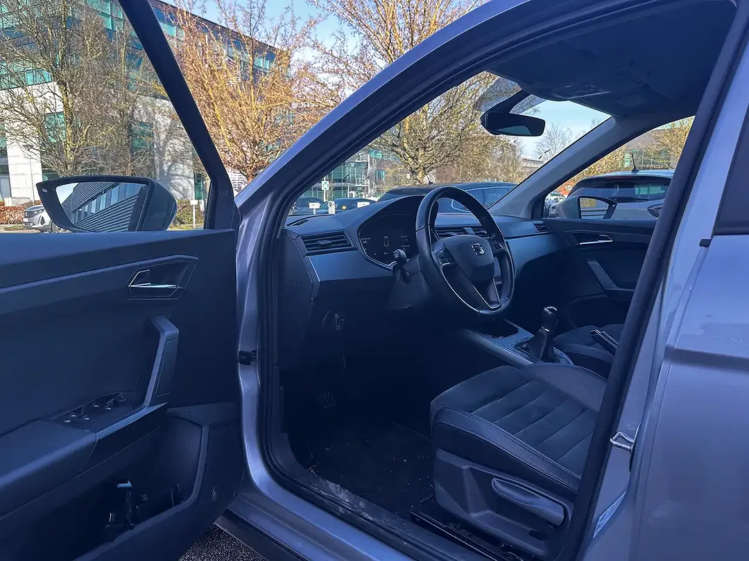 SEAT Arona 1.0 TSI - Thumbnail 9