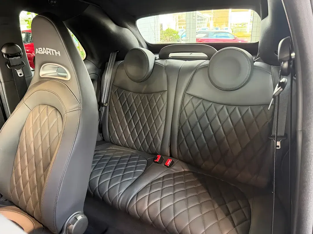Abarth 695C Turismo - Thumbnail 12