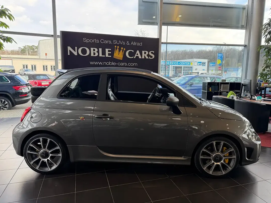 Abarth 695C Turismo - Thumbnail 7