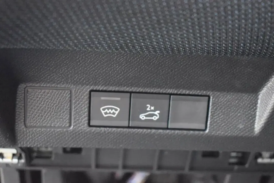 Citroen C5 Aircross Hybrid Max - Thumbnail 12
