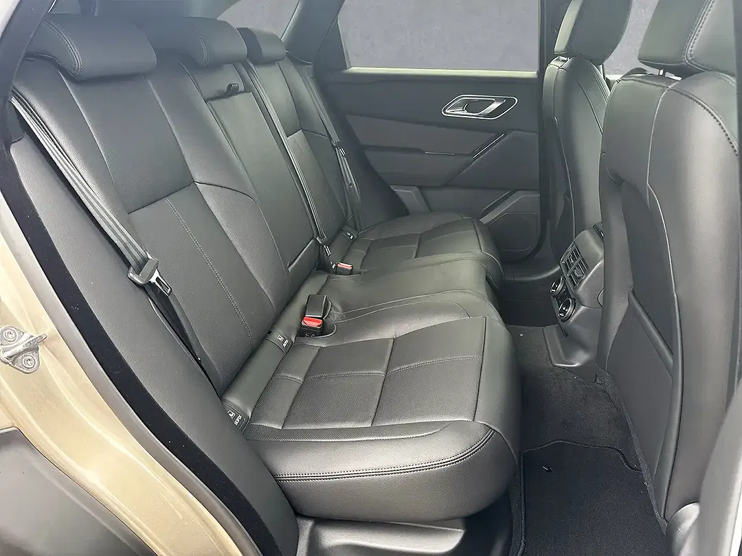Land Rover Range Rover Velar D300 Dynamic SE - Thumbnail 5