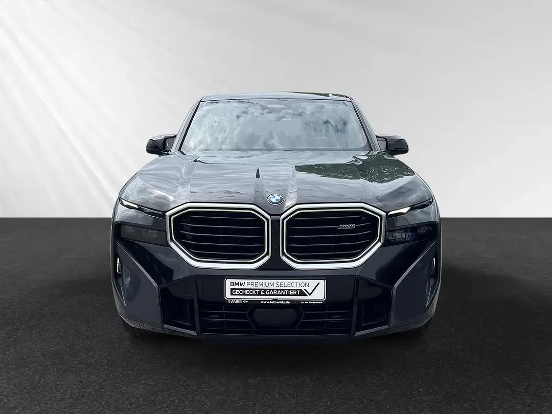 BMW XM - Thumbnail 4