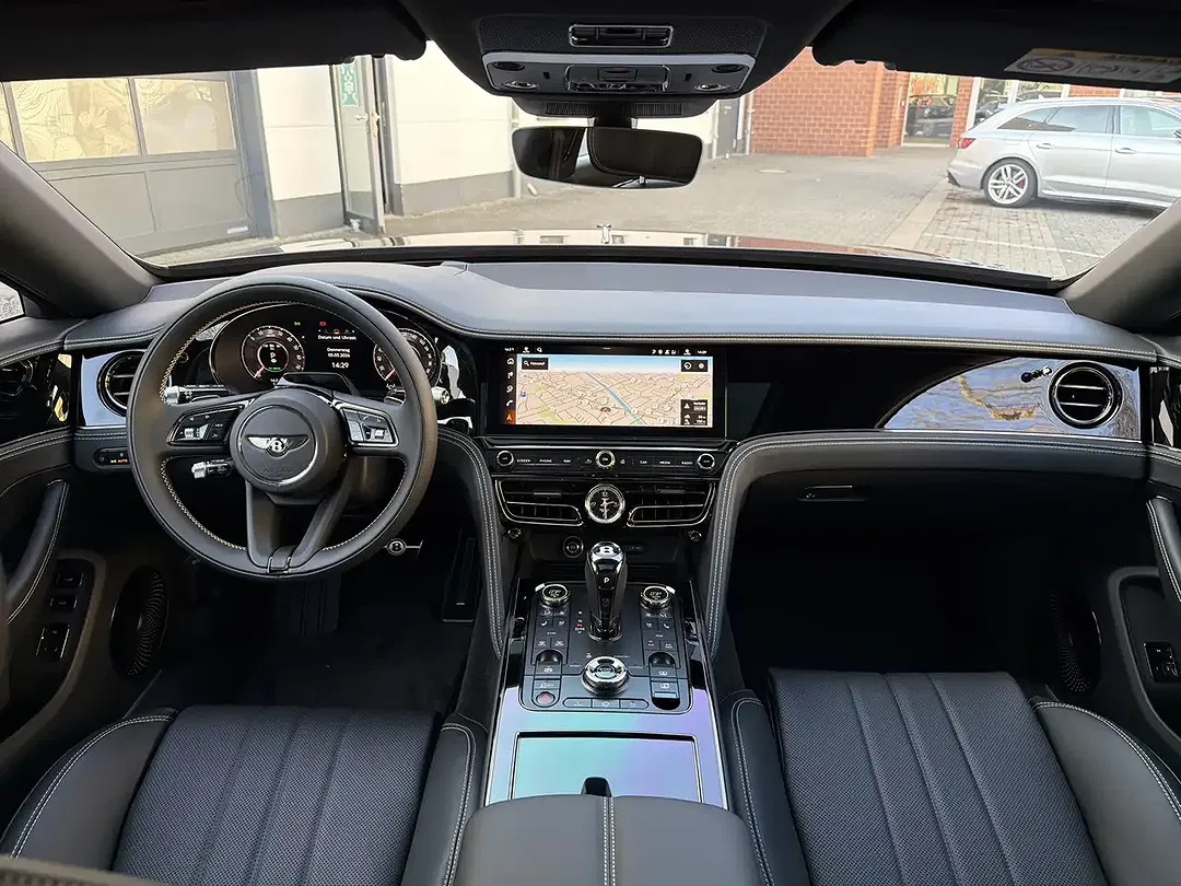 Bentley Flying Spur 4.0 V8 Hybrid - Thumbnail 11