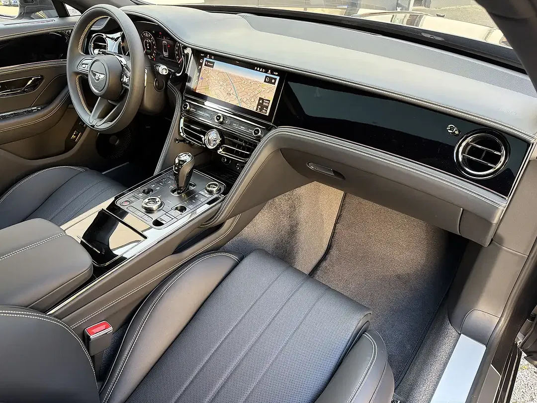 Bentley Flying Spur 4.0 V8 Hybrid - foto 15