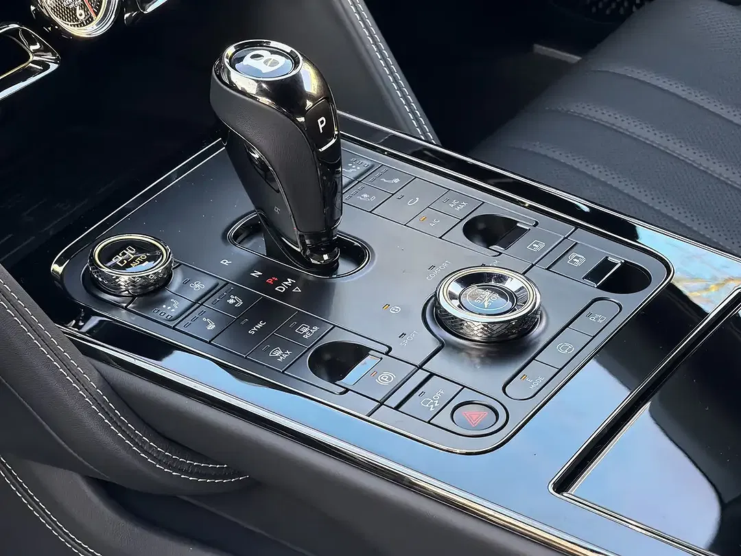 Bentley Flying Spur 4.0 V8 Hybrid - Thumbnail 8