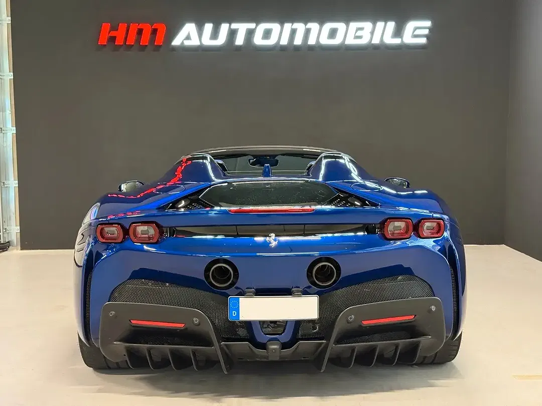 Ferrari SF90 Spider - Thumbnail 4