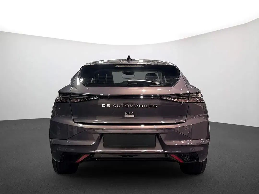 DS Automobiles DS 4 - Thumbnail 3