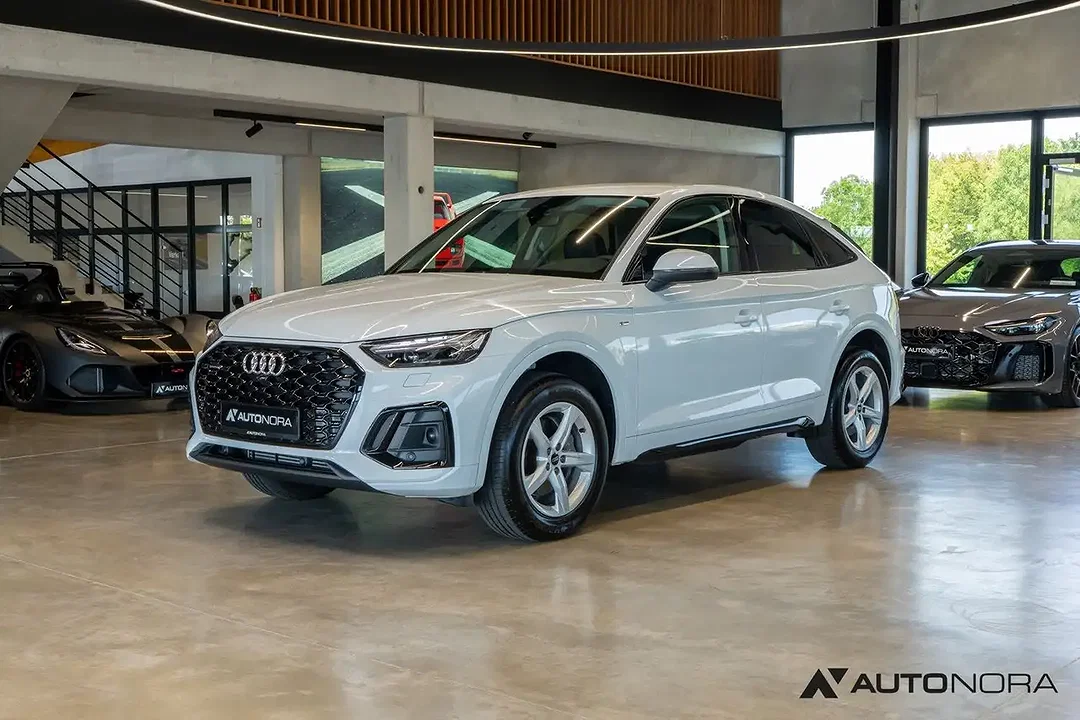 Audi Q5 45 TFSI quattro Matrix LED Sportback S line - Afbeelding 1
