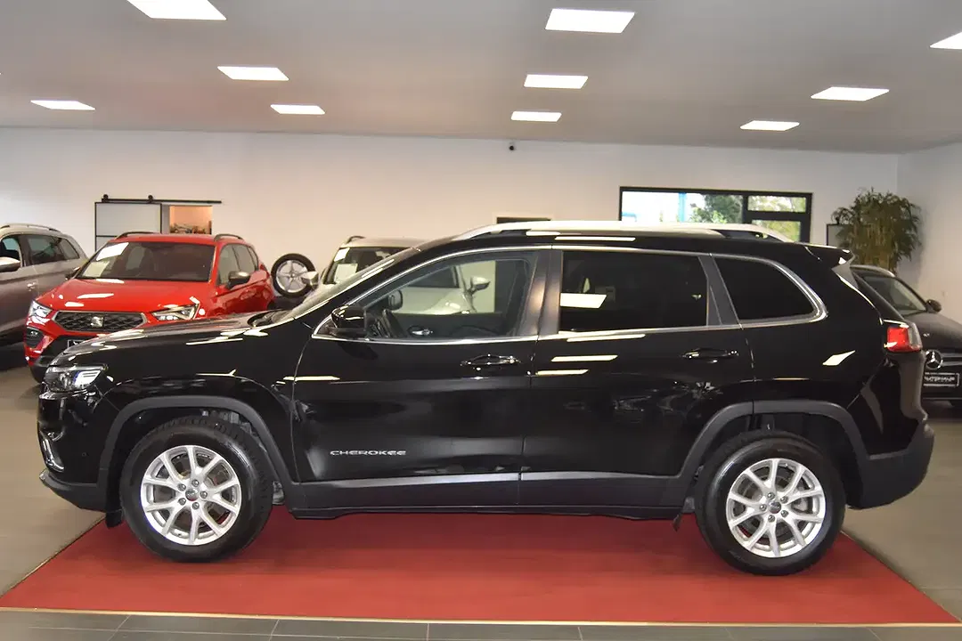 Jeep Cherokee Limited - Thumbnail 3