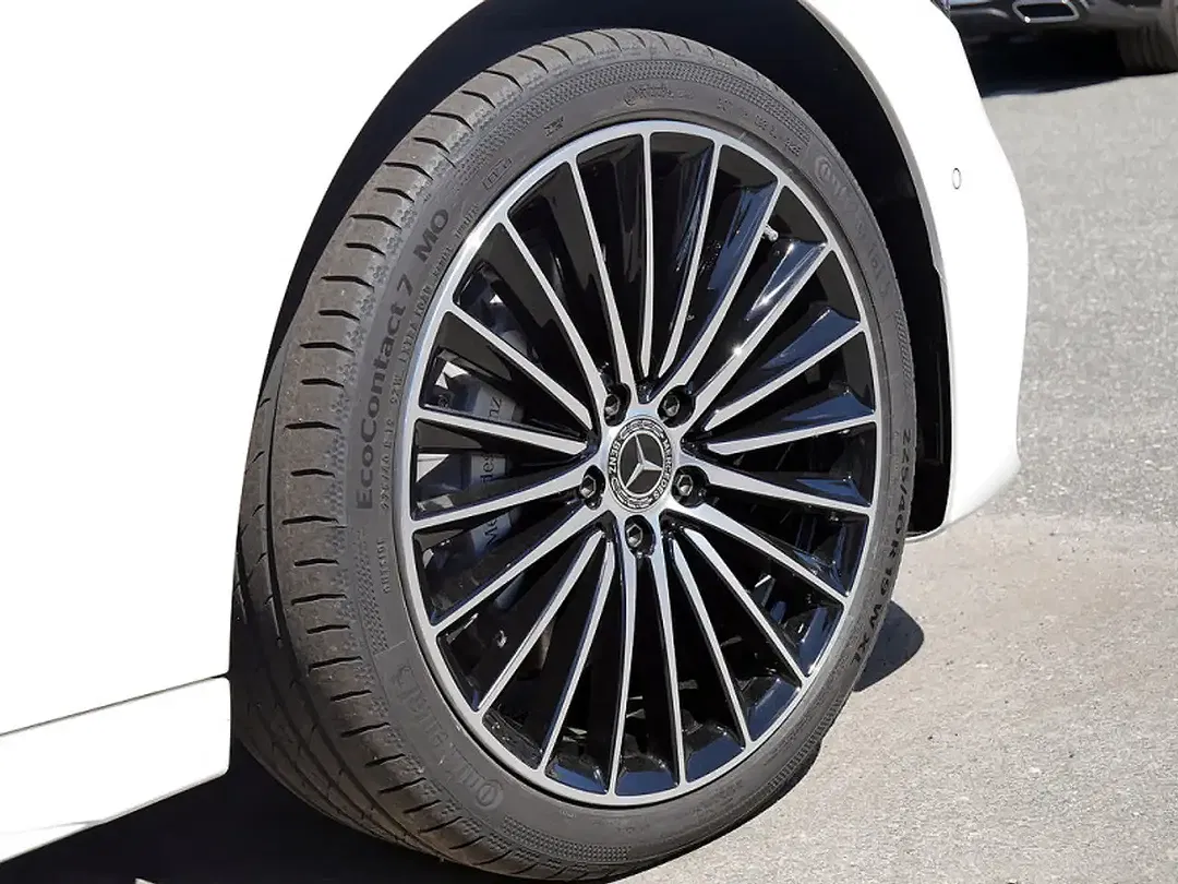Mercedes-Benz C 300 EQ Hybrid AMG - Thumbnail 10