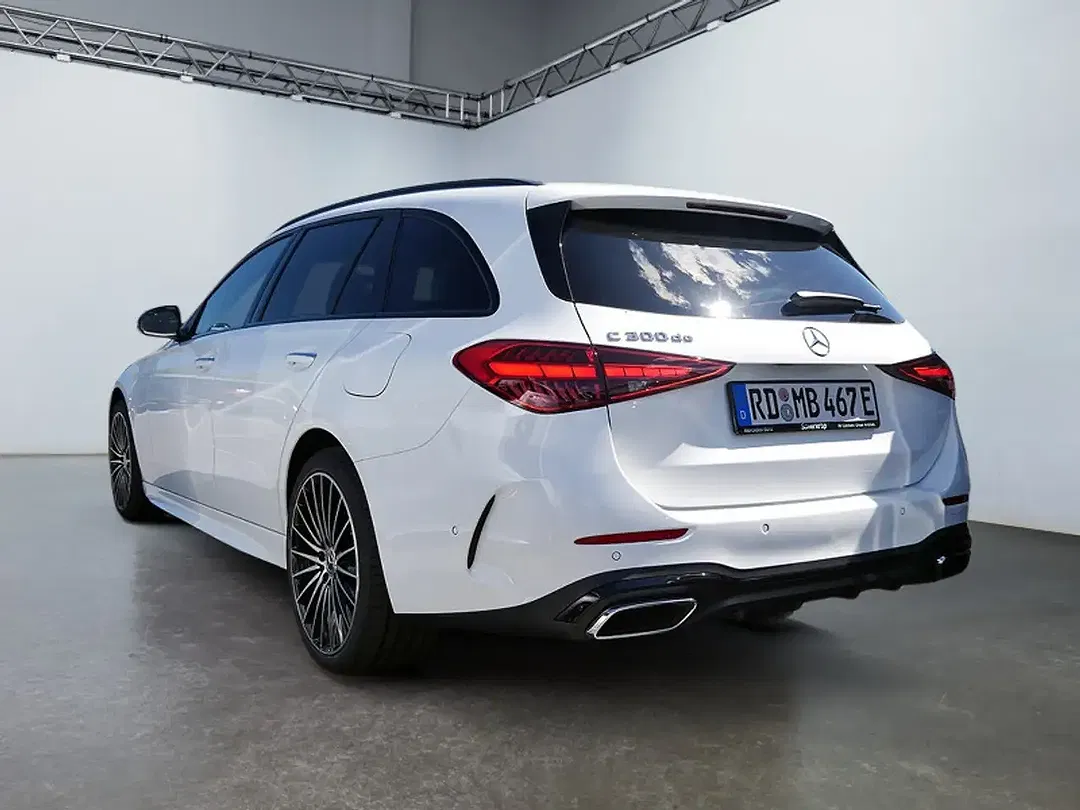 Mercedes-Benz C 300 EQ Hybrid AMG - Thumbnail 2