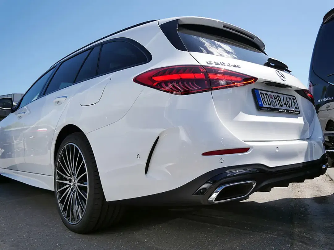 Mercedes-Benz C 300 EQ Hybrid AMG - Thumbnail 3