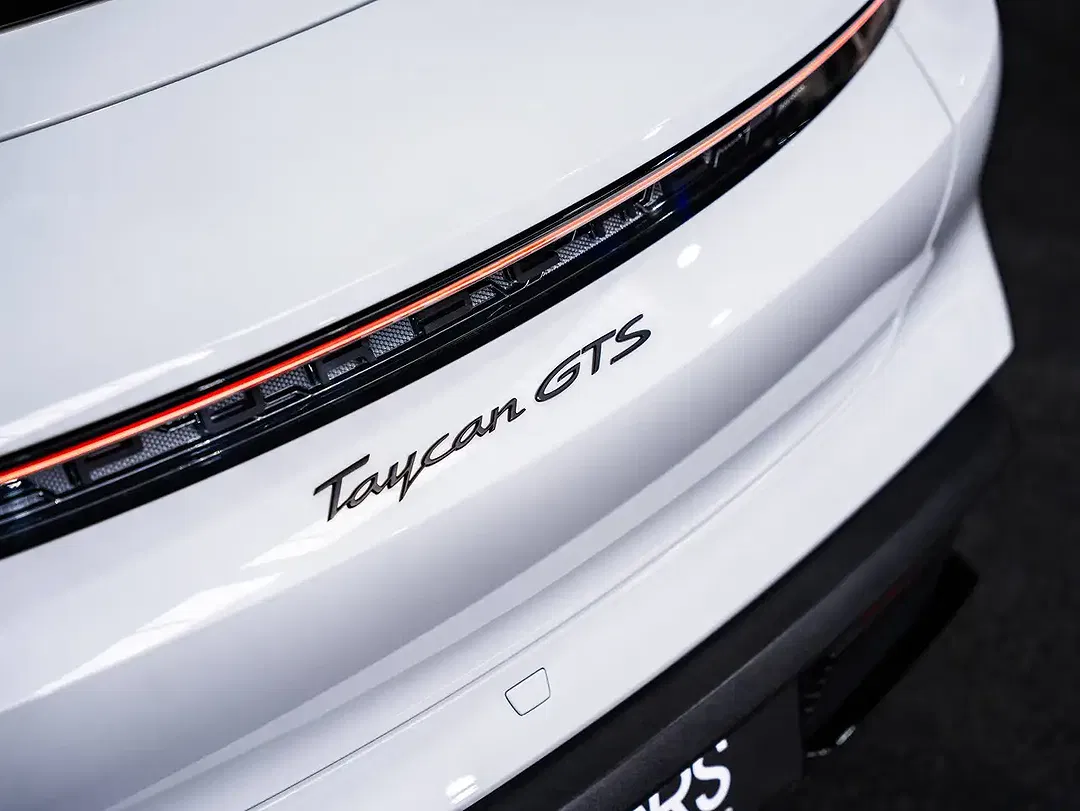 Porsche Taycan RS GTS - Thumbnail 10
