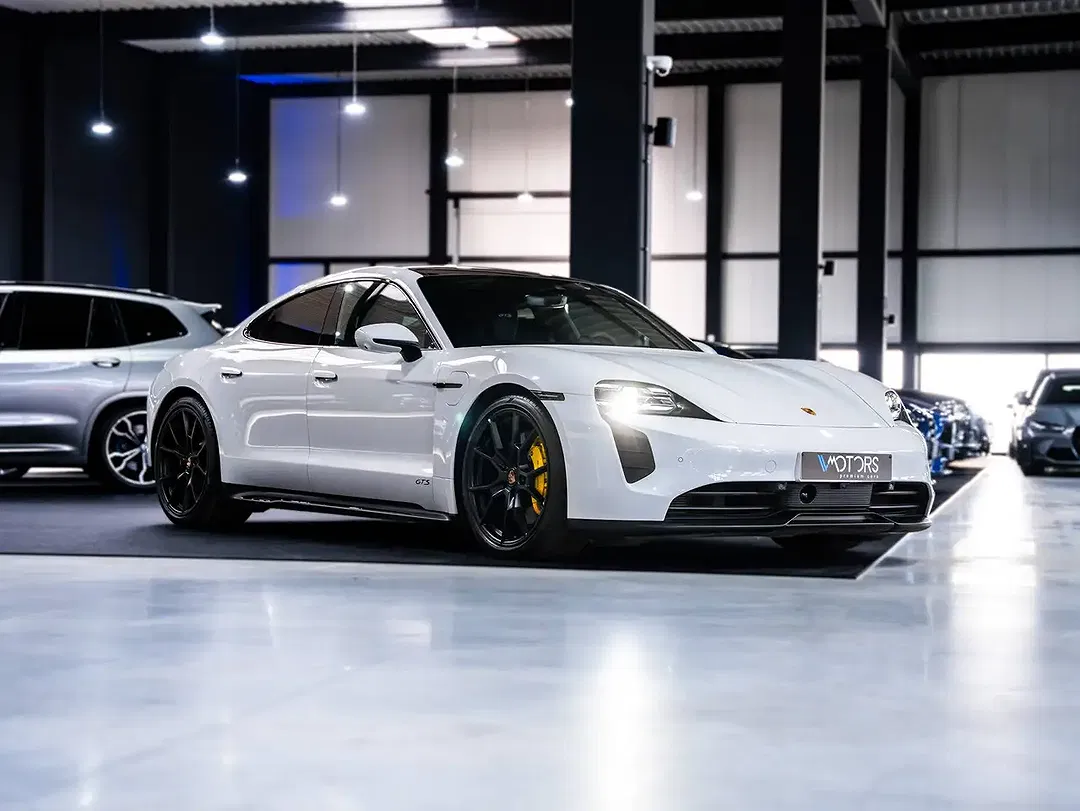 Porsche Taycan RS GTS - Thumbnail 6
