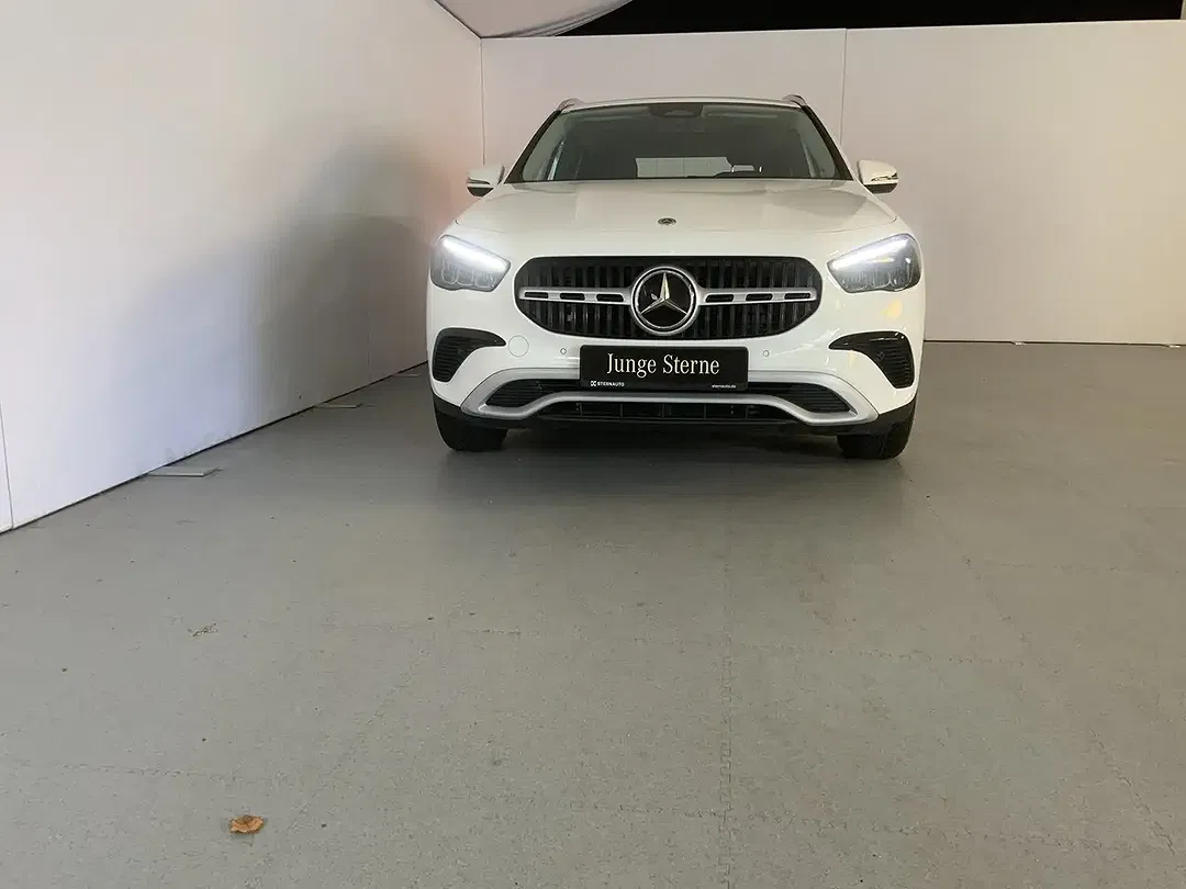 Mercedes-Benz GLA 200 - foto 1