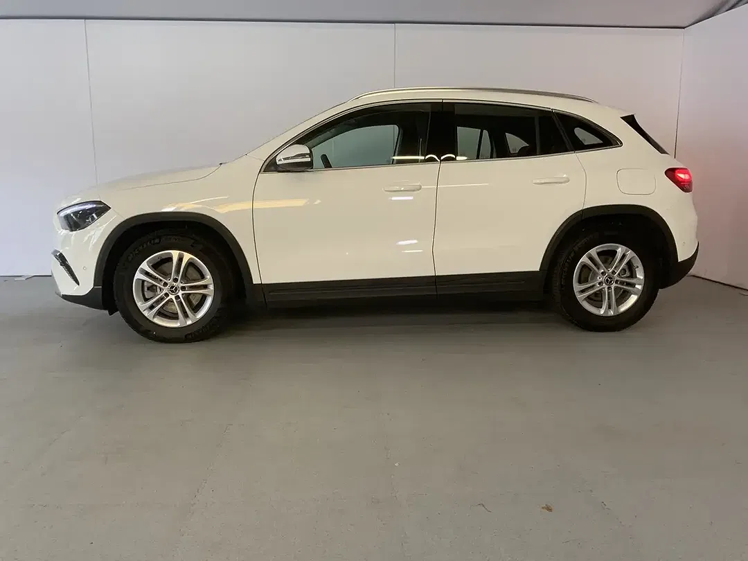 Mercedes-Benz GLA 200 - foto 2