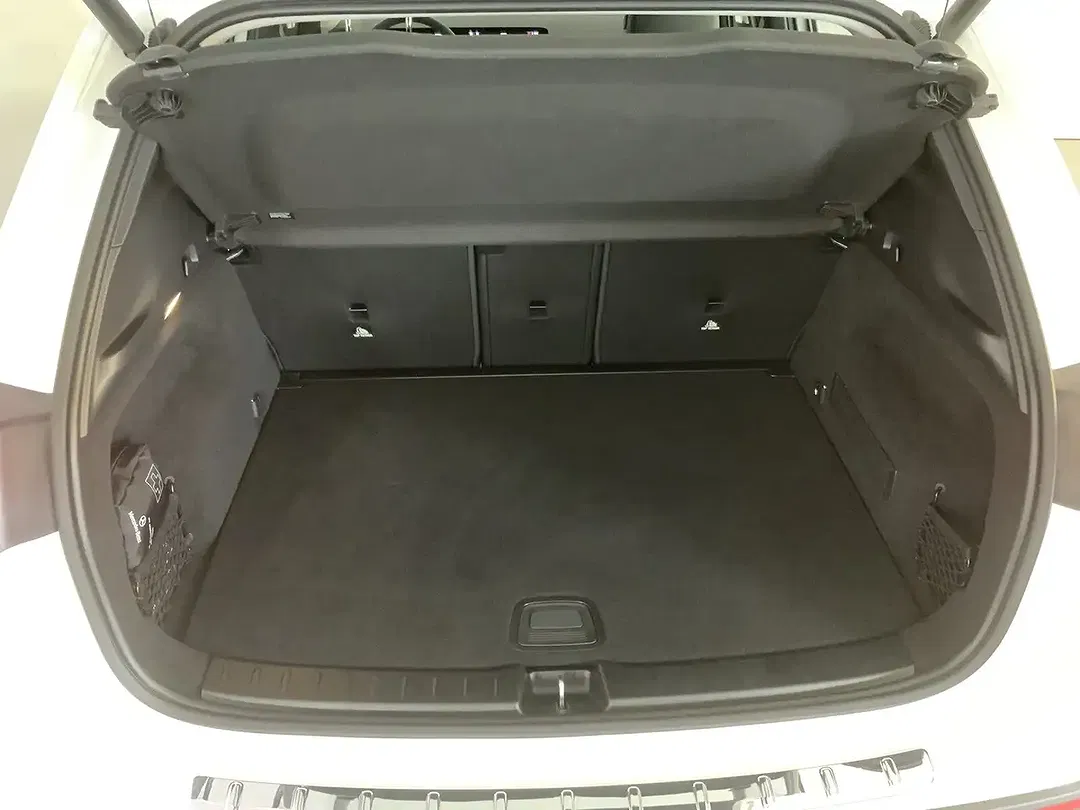 Mercedes-Benz GLA 200 - Thumbnail 6