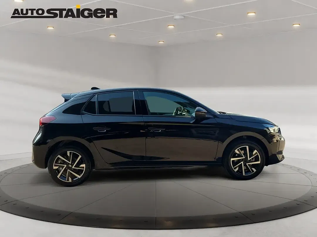Opel Corsa GS - Thumbnail 4