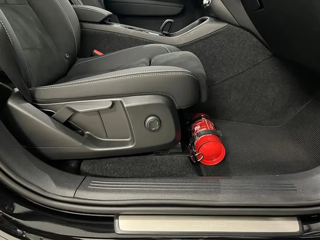 Volvo EX40 Edition Plus - Thumbnail 12