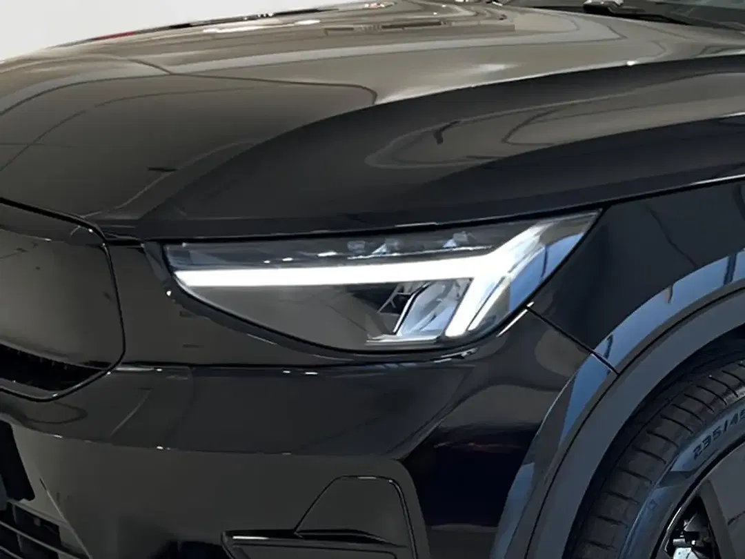 Volvo EX40 Edition Plus - Thumbnail 5