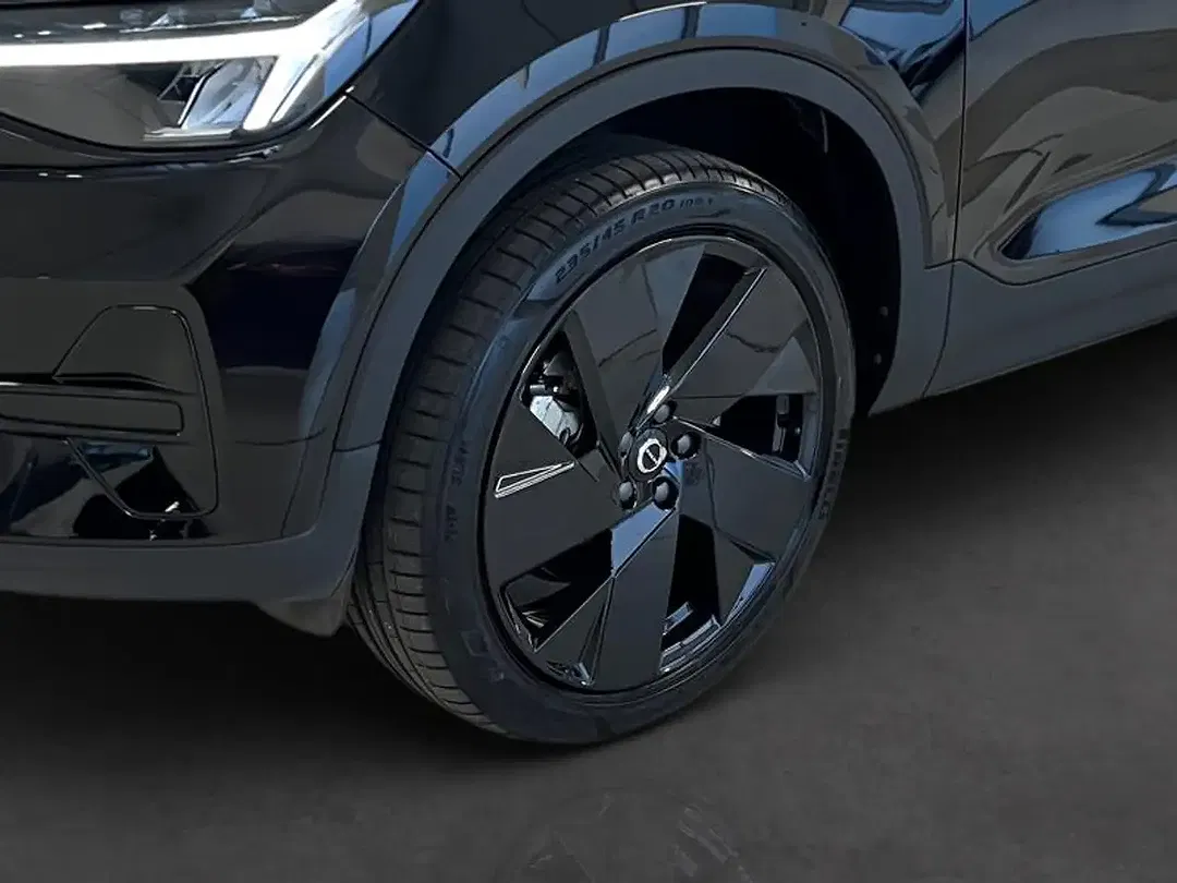 Volvo EX40 Edition Plus - Thumbnail 6