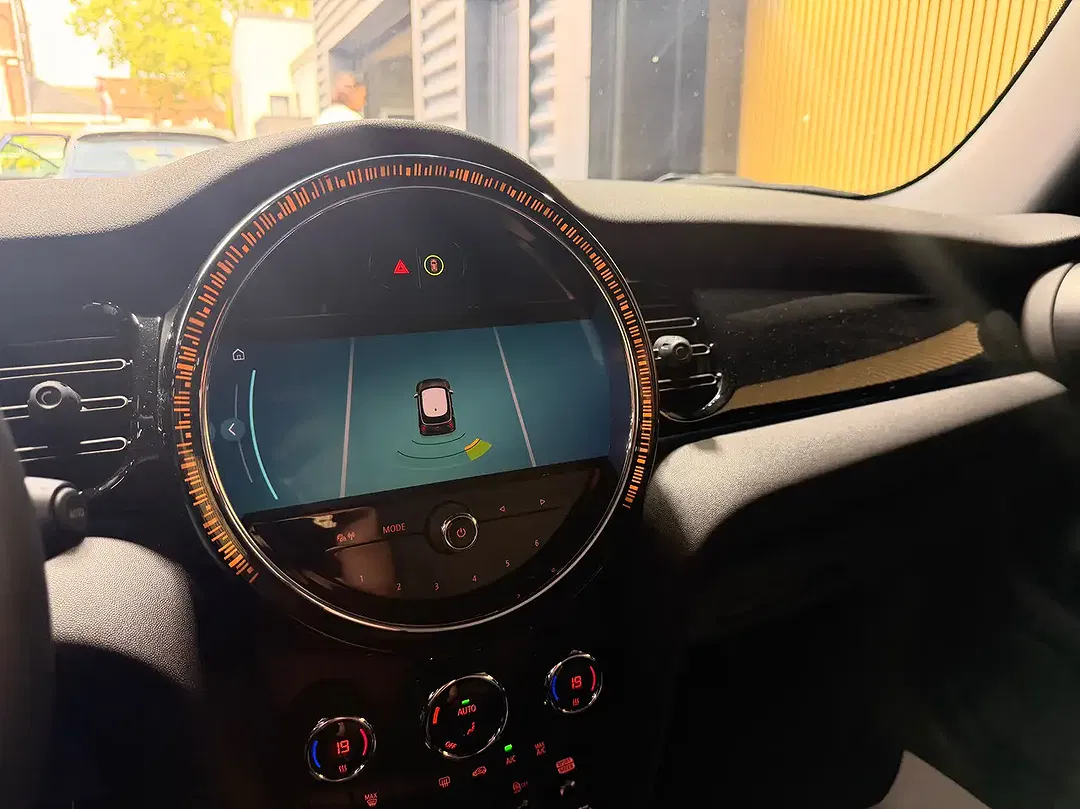 MINI Cooper 1.5 - Thumbnail 13