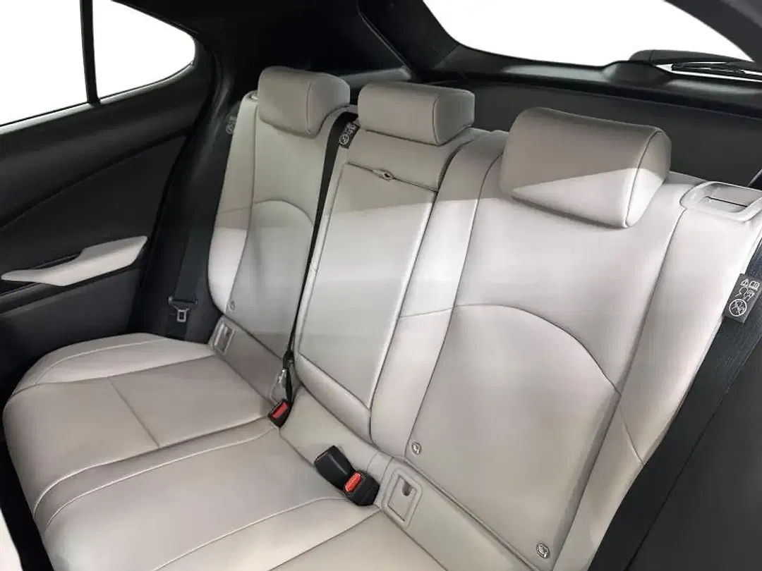 Lexus UX 300h F SPORT Design - Thumbnail 10