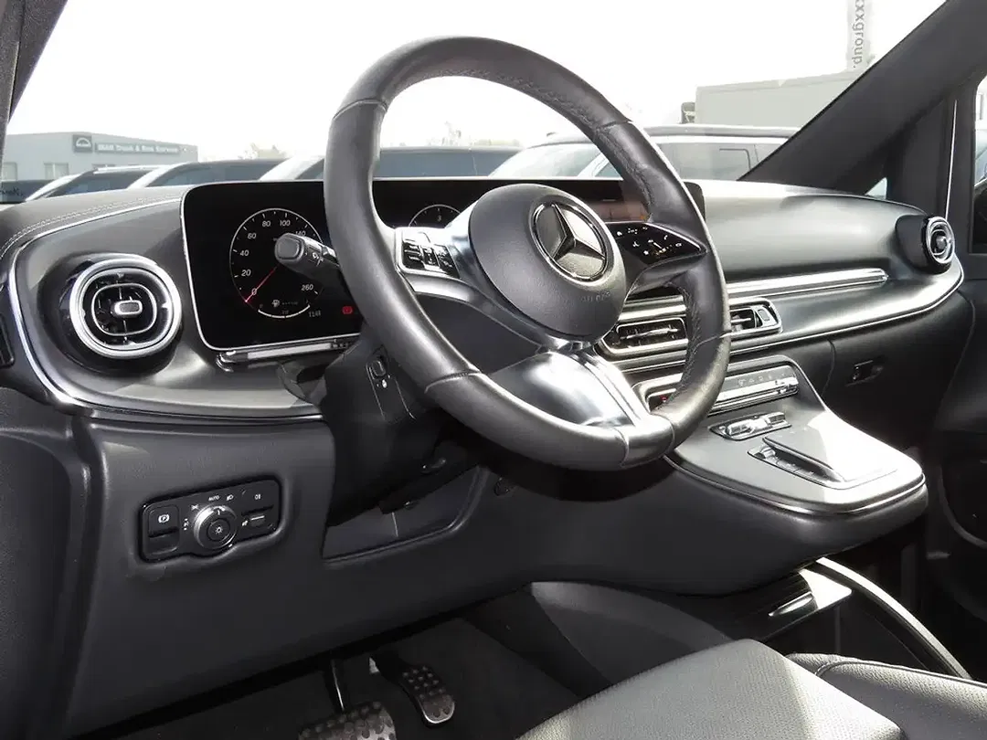 Mercedes-Benz V 300 9G-TRONIC 4x4 AMG AIRMATIC Avantgarde - Thumbnail 7