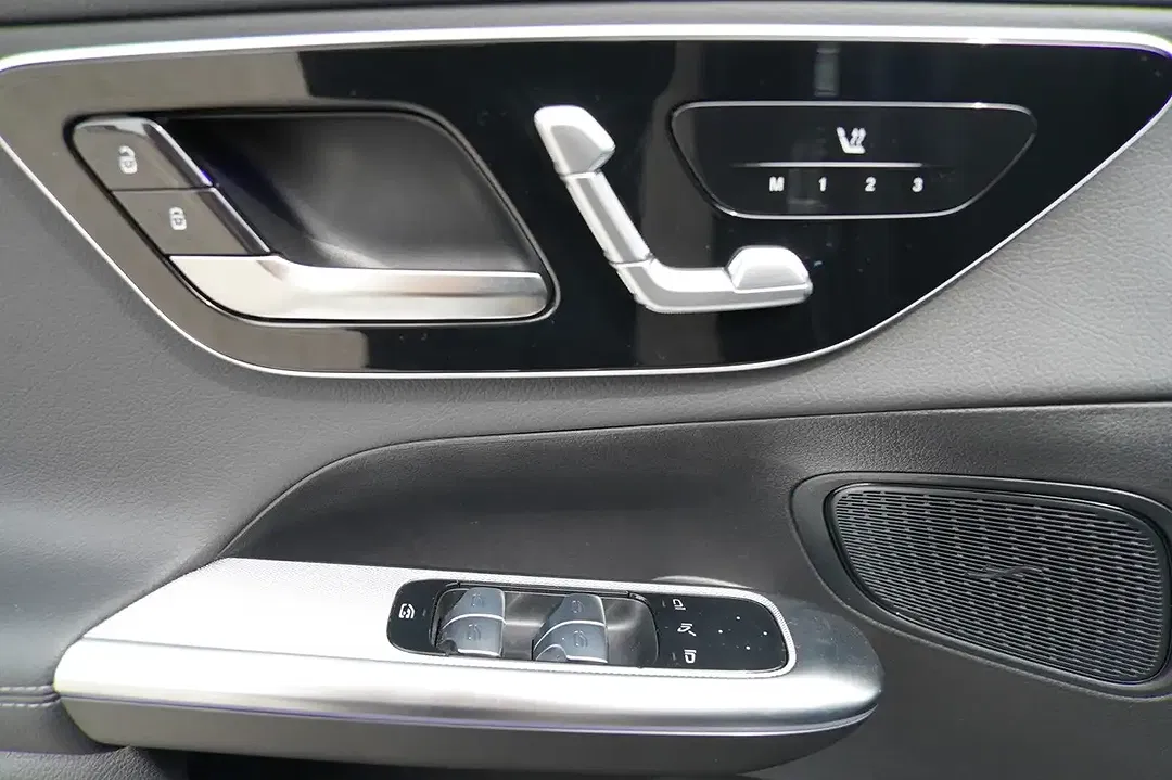 Mercedes-Benz GLC 220 4MATIC - Thumbnail 14