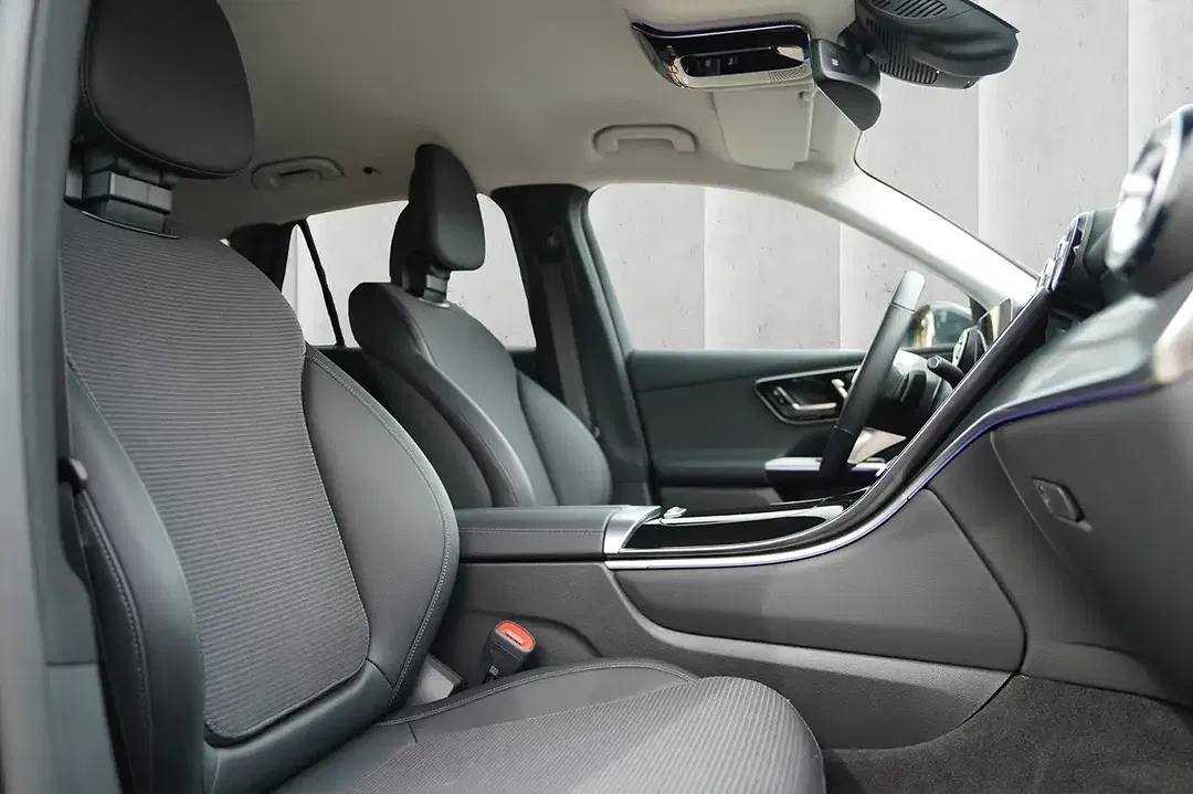 Mercedes-Benz GLC 220 4MATIC - Thumbnail 8