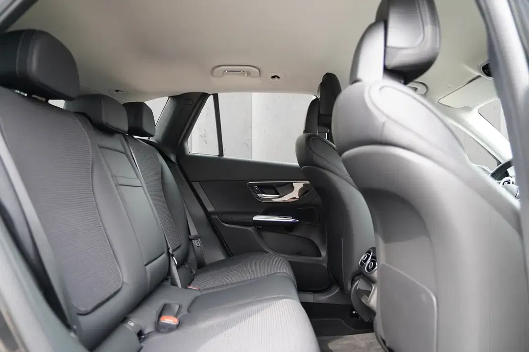 Mercedes-Benz GLC 220 4MATIC - Thumbnail 9