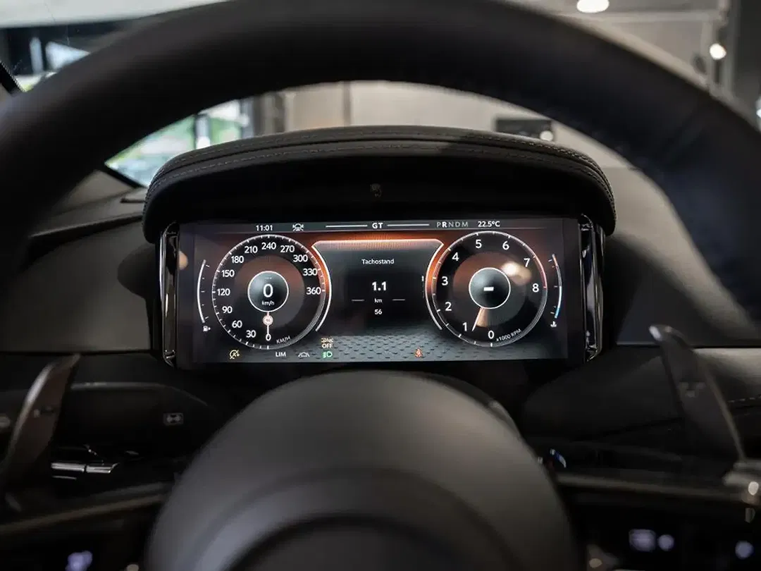 Aston Martin DB12 Volante - Thumbnail 6