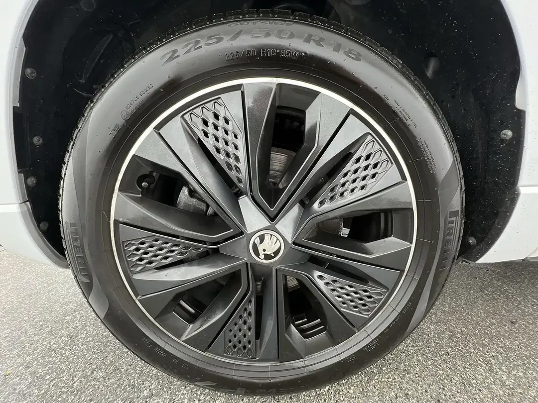 Skoda Karoq TSI 4x4 Sportline - Thumbnail 10
