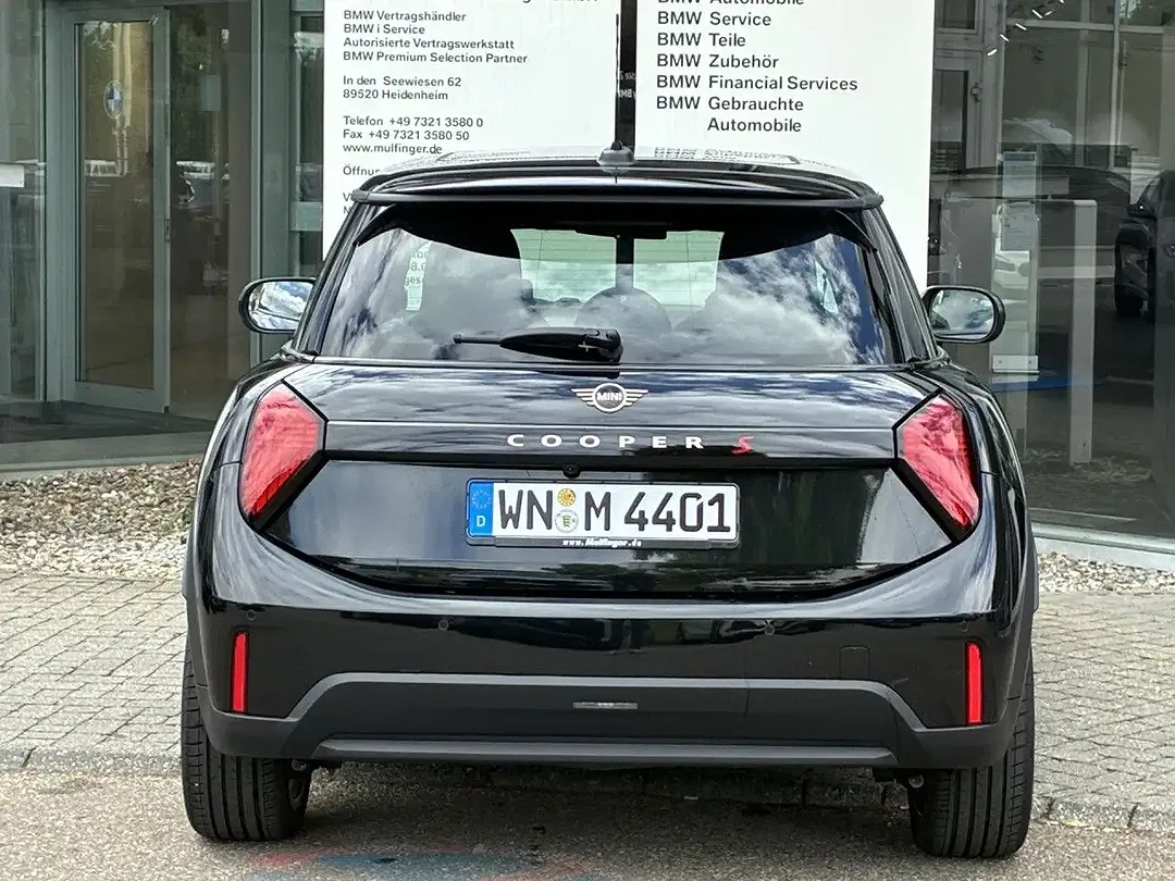 MINI Cooper S John Cooper Works - Thumbnail 7