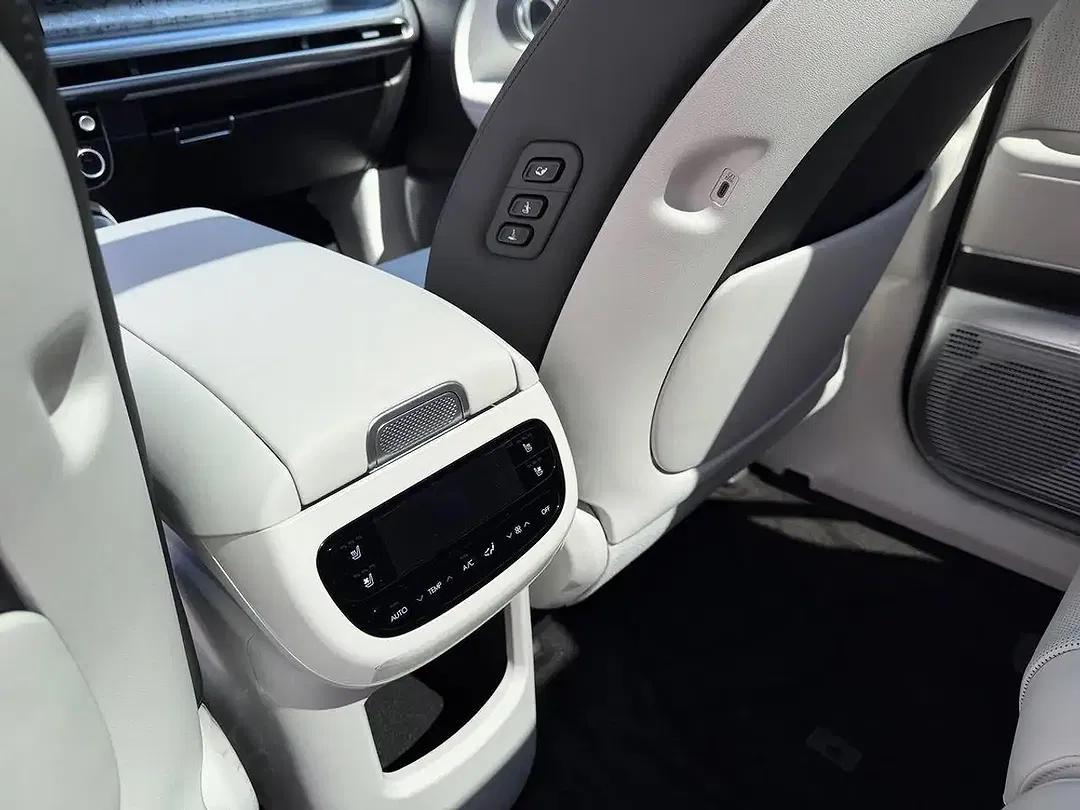 Hyundai IONIQ 9 4WD UNIQ - Thumbnail 18