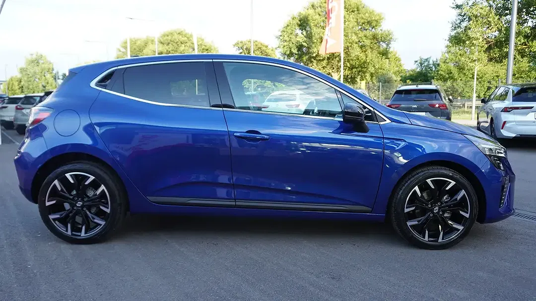 Renault Clio TCe Techno - Thumbnail 3