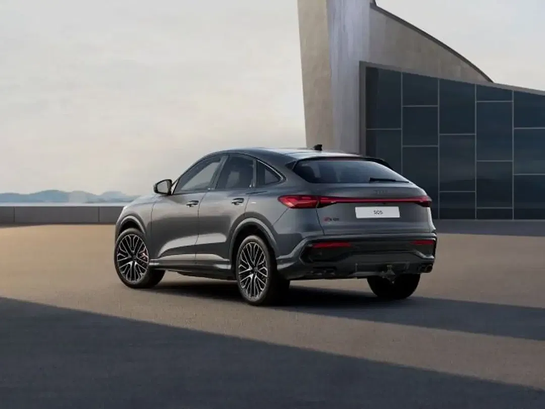 Audi SQ5 TFSI S tronic - Thumbnail 4