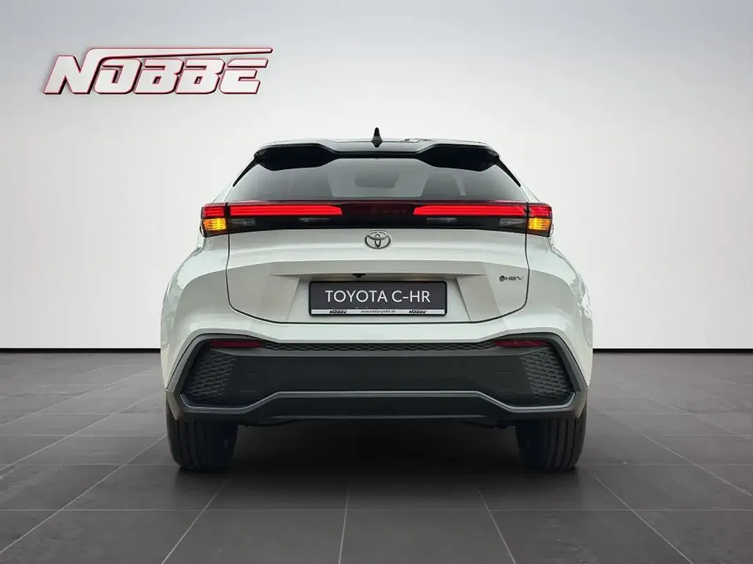 Toyota C-HR Hybrid Teamplayer - Thumbnail 4