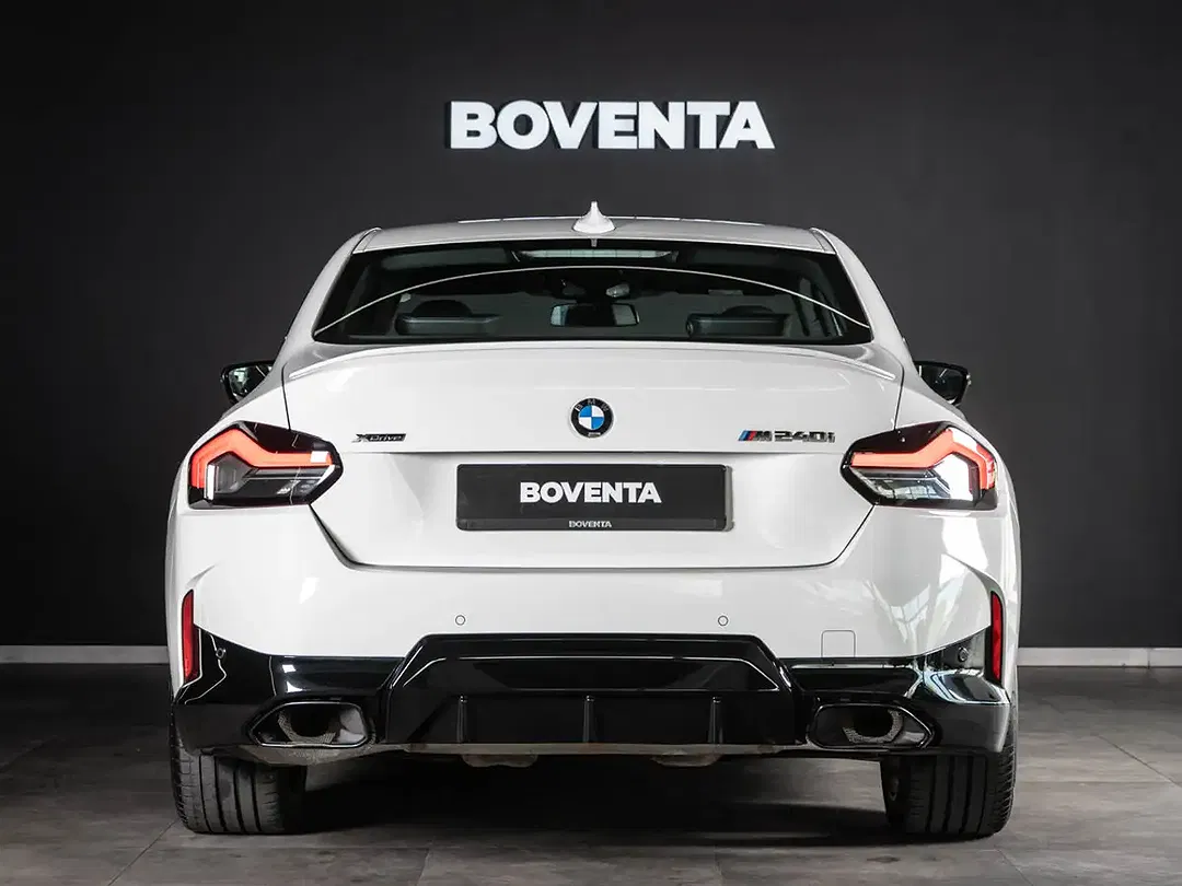 BMW M2 xDrive Coupe - Thumbnail 5