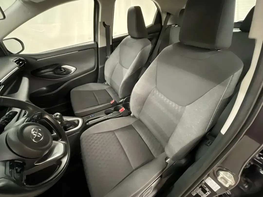 Toyota Yaris 1.5 Active - Thumbnail 11