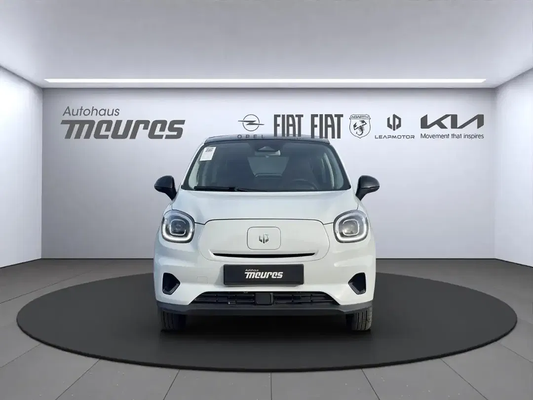 Leapmotor T03 - Thumbnail 6