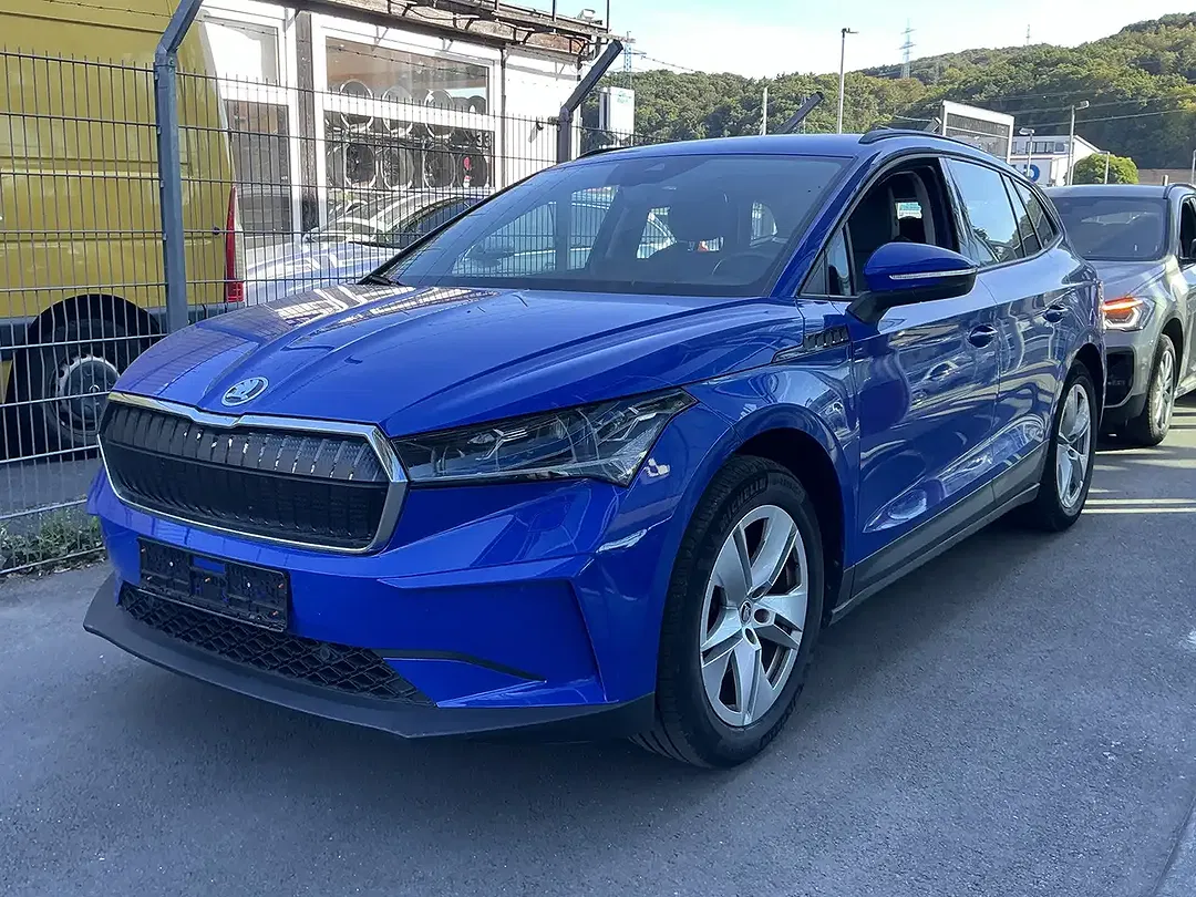 Skoda Enyaq 60 Lounge - Thumbnail 1