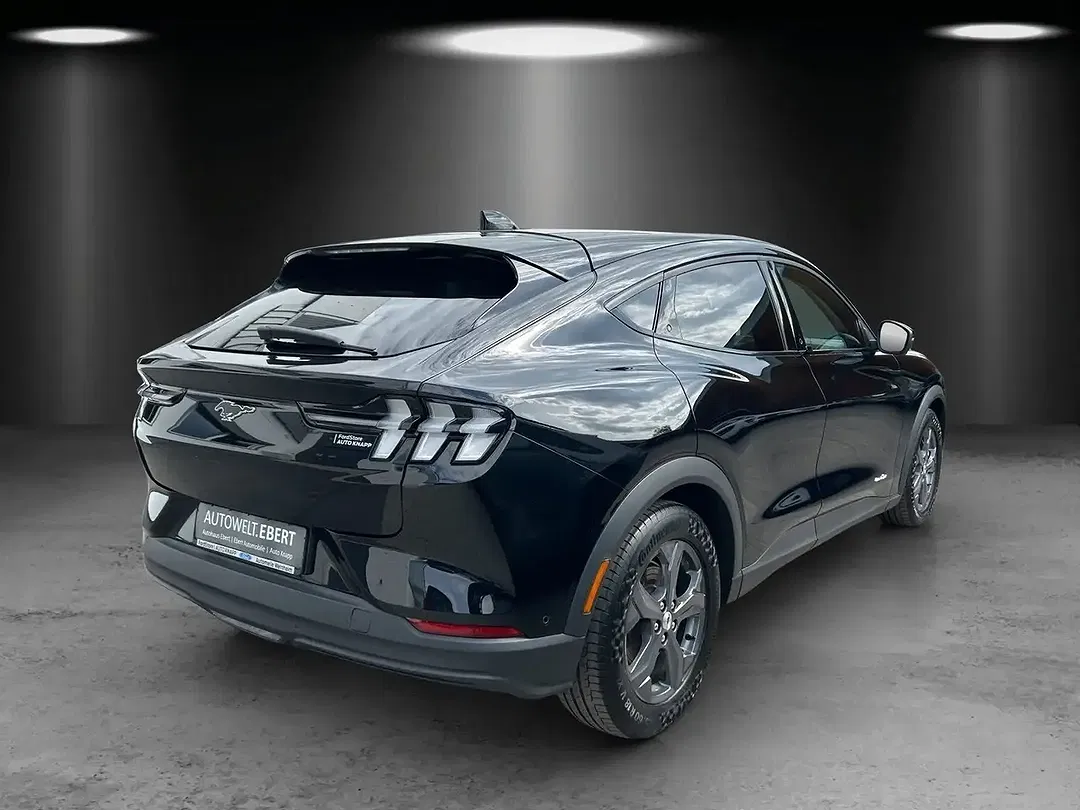 Ford Mustang Mach-E AUT - Thumbnail 5