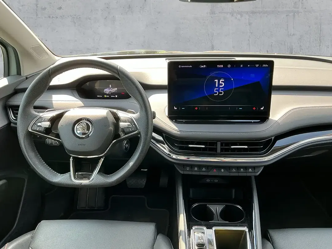 Skoda Enyaq 80 iV Suite - Thumbnail 8