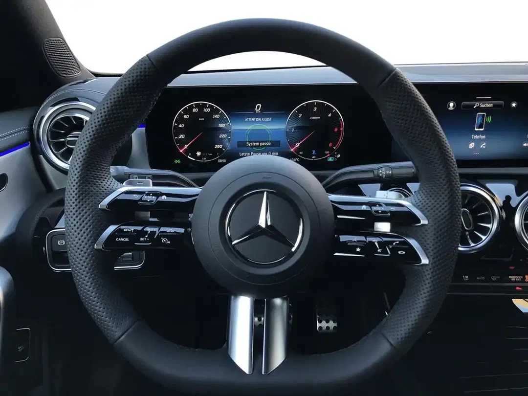 Mercedes-Benz CLA 200 AMG MBUX Night - Thumbnail 10