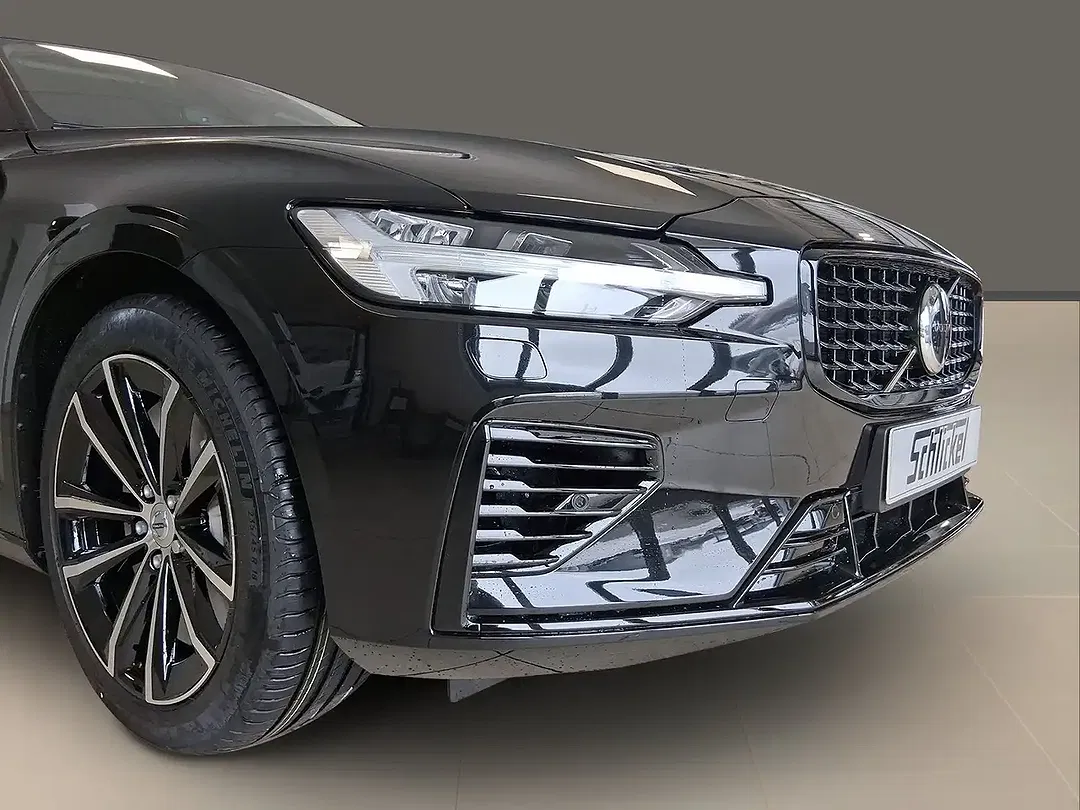 Volvo V60 T8 PHEV AWD Plus Dark Business - Thumbnail 10