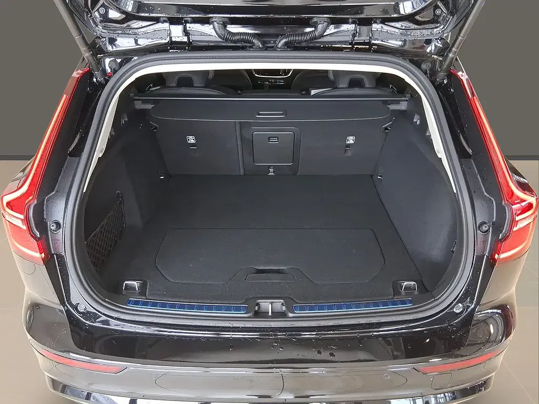 Volvo V60 T8 PHEV AWD Plus Dark Business - Thumbnail 7