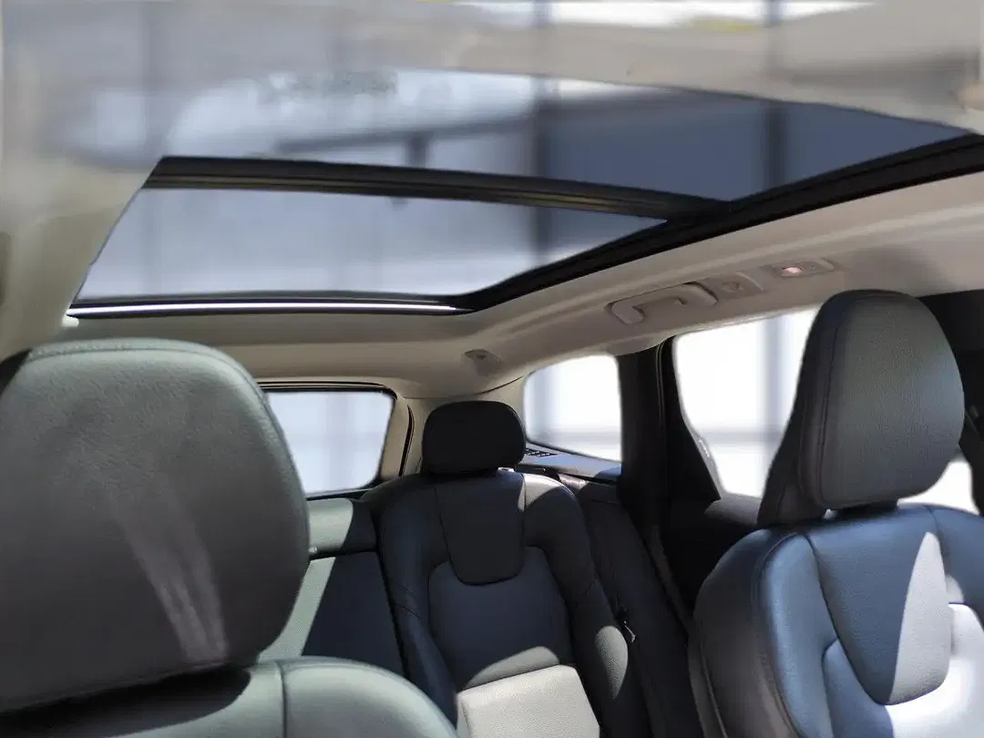 Volvo XC60 Plus Dark - Thumbnail 21
