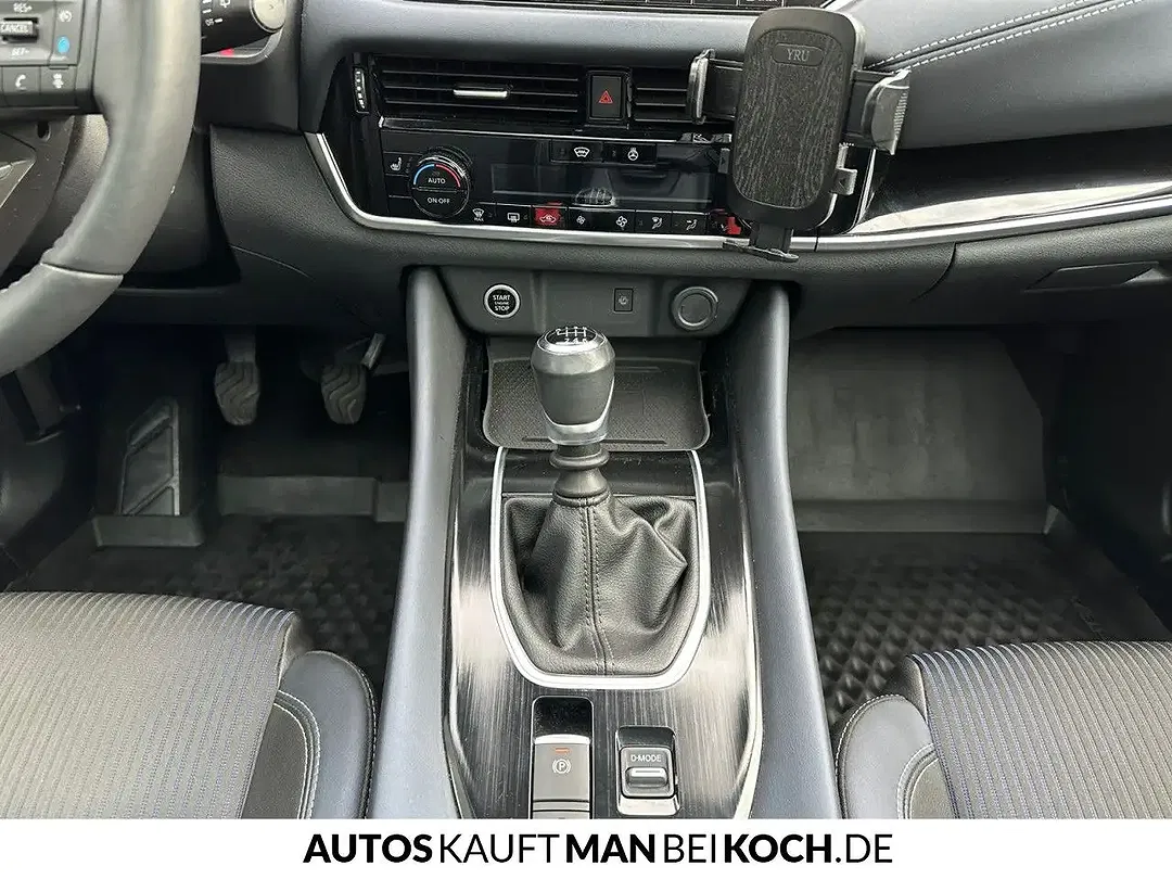 Nissan Qashqai 1.3 DIG-T MHEV Premiere Edition - Thumbnail 9