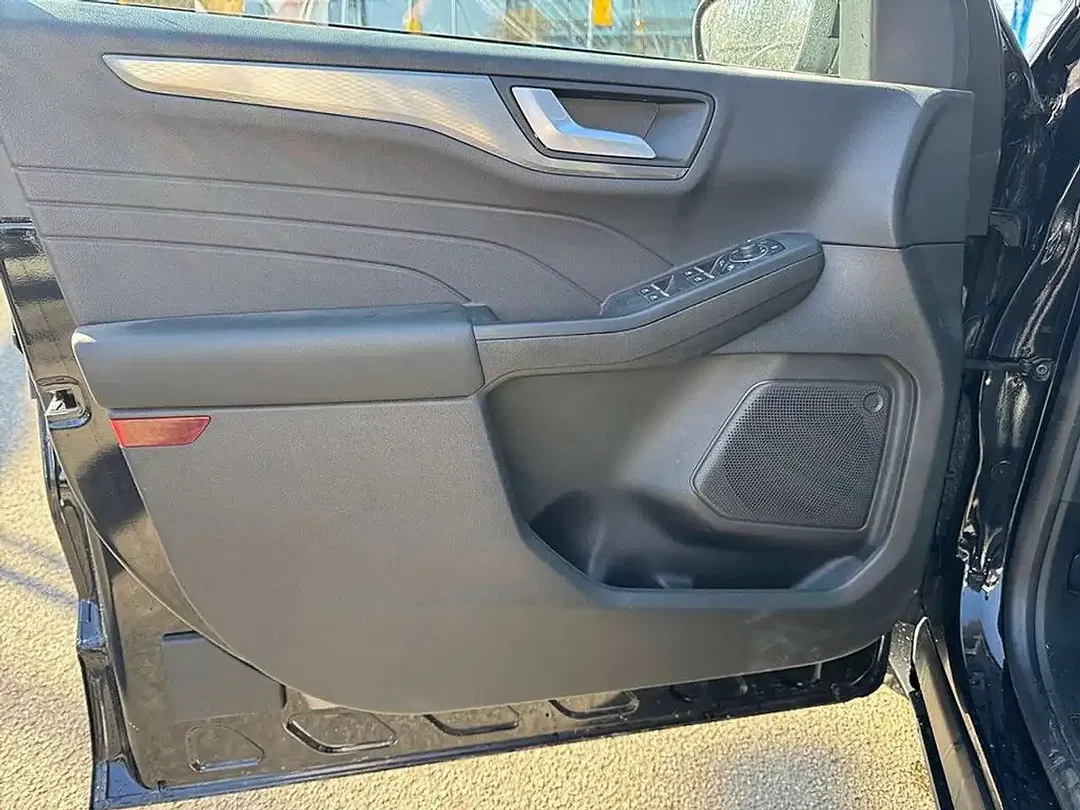 Ford Kuga 2.5 4x4 Titanium - Thumbnail 12